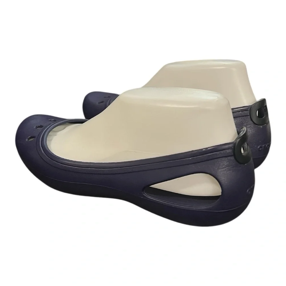 CROCS Kadee ballet flats in navy blue size 6